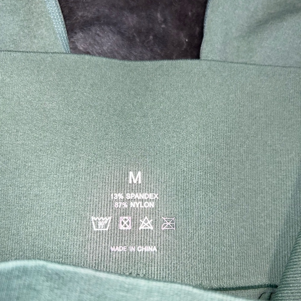 NVGTN Leggings - Picture 4 of 4